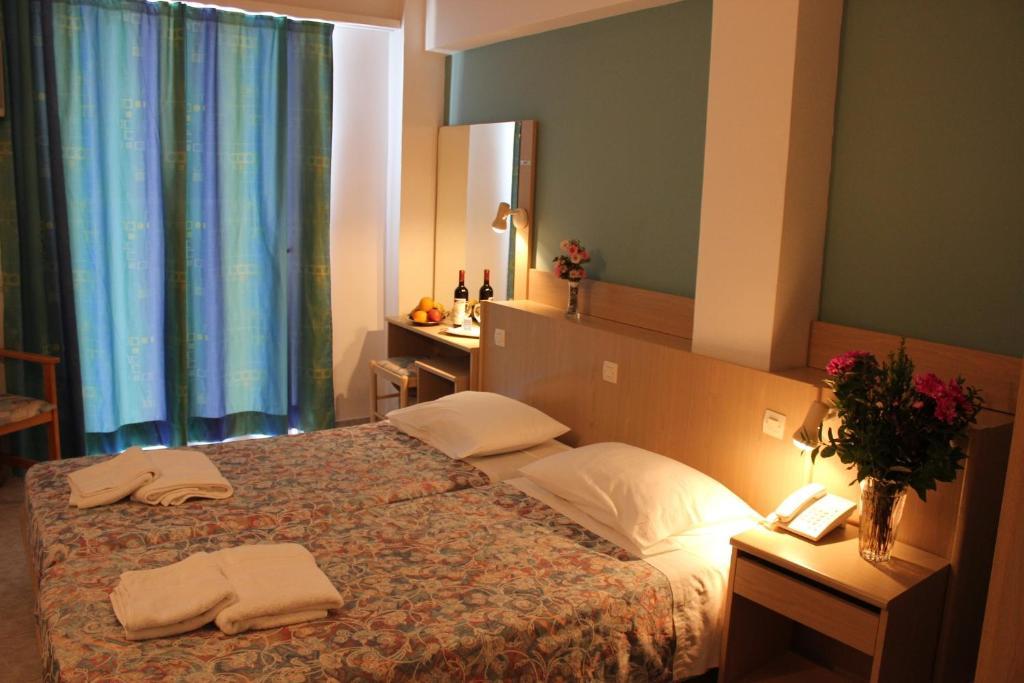 Moschos Hotel Rhodes City Habitación foto